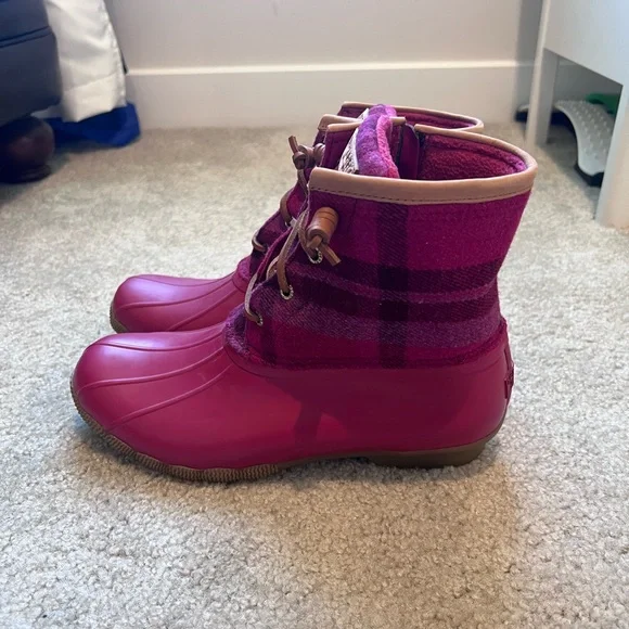 Sperry Women’s Pink Duck Boots - Picture 4 of 7